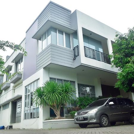Footprints Xperience Hostel Mataram Bagian luar foto