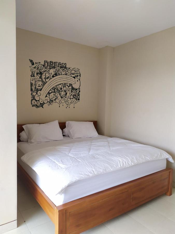 Footprints Xperience Hostel Mataram Bagian luar foto
