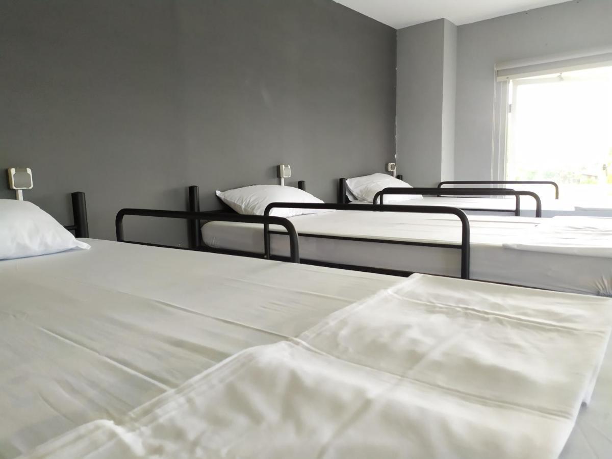 Footprints Xperience Hostel Mataram Bagian luar foto