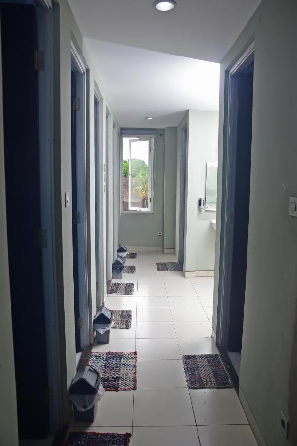 Footprints Xperience Hostel Mataram Bagian luar foto